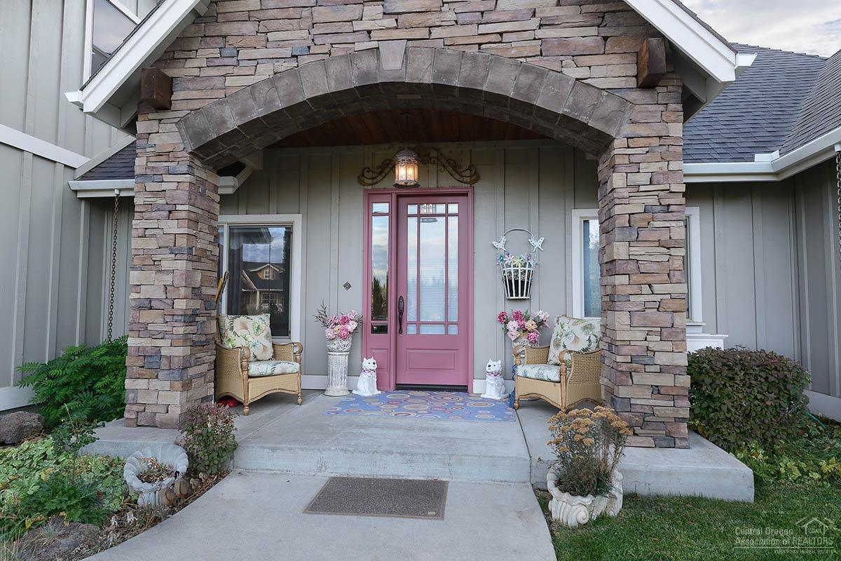 61141 Ridge Falls Place Bend, OR 97702 - Photo 3 of 19 Additional Photo