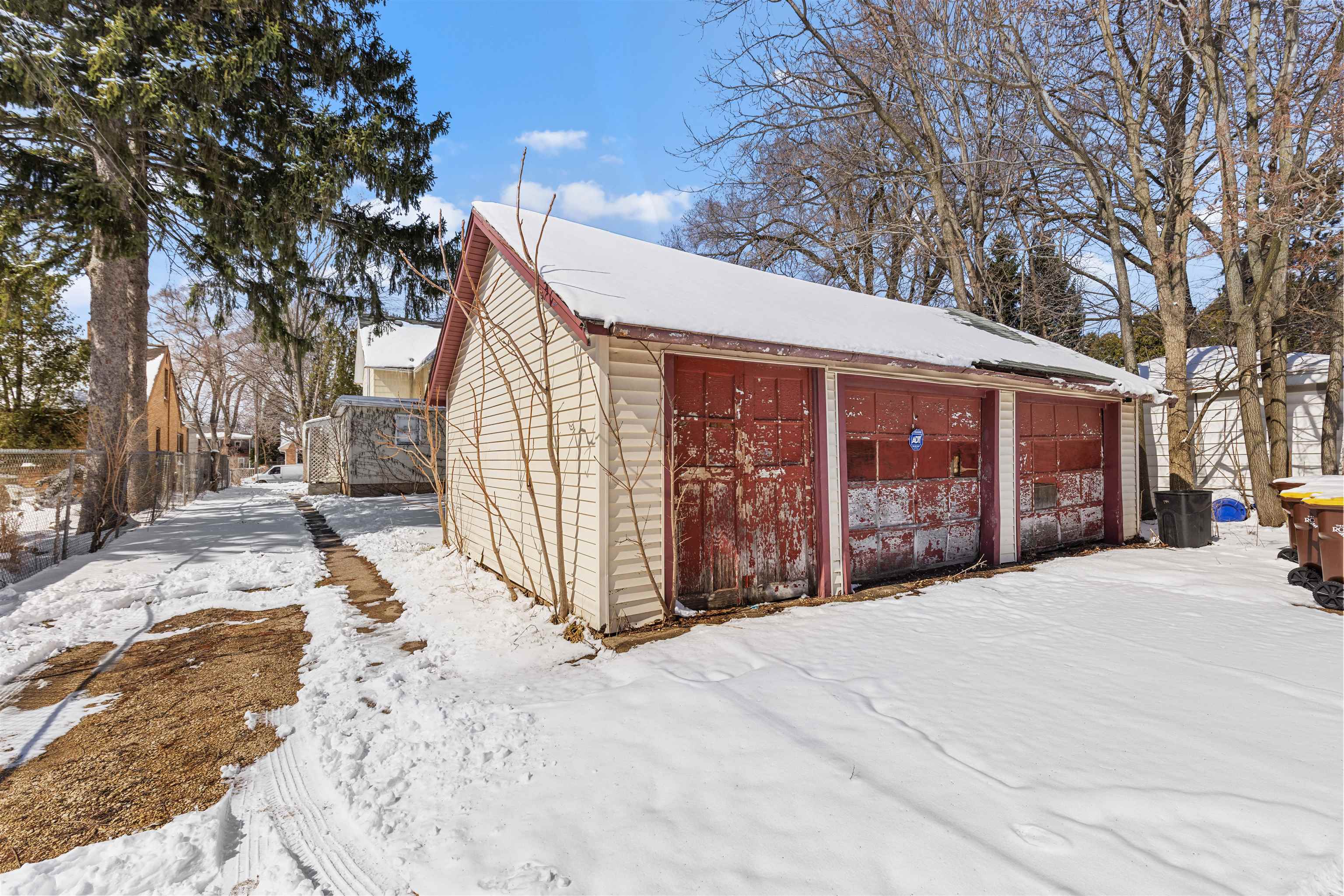 219 Rome Avenue Rockford, IL 61107 - Photo 3 of 22