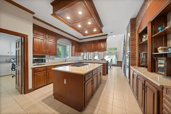 $784,900 | 17403 Cedar Placid Lane, Houston, TX 77068