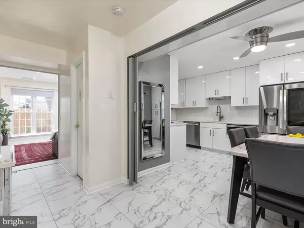 $519,000 | 14707 Southwarke Place, Centreville, VA 20120