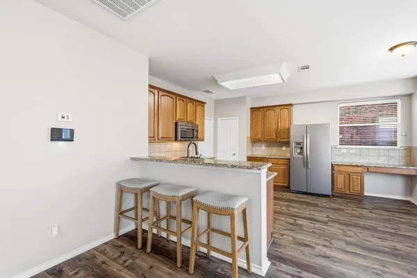 $2,900 | 5229 Westheimer Road, Fort Worth, TX 76244