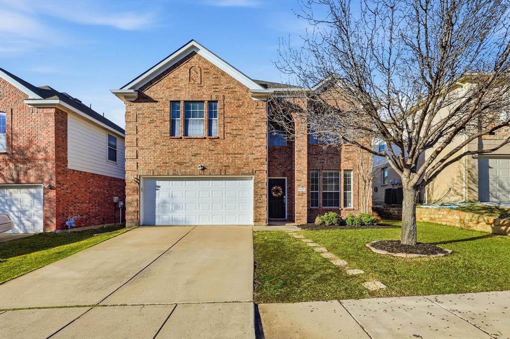 5229 Westheimer Road Fort Worth, TX 76244 - Photo 2 of 39 a front view of house with yard