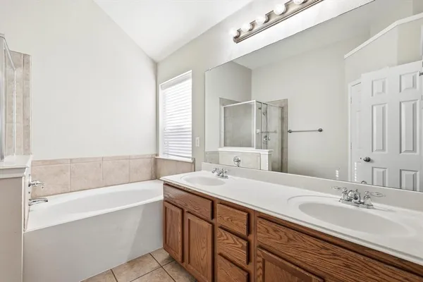 $2,900 | 5229 Westheimer Road, Fort Worth, TX 76244