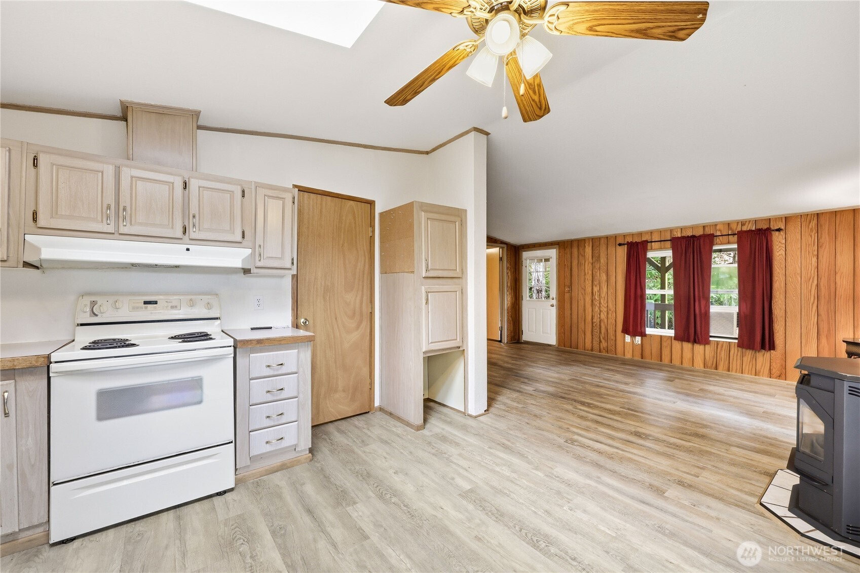 2120 Northeast Tahuya Blacksmith Road Tahuya, WA 98588 - Photo 18 of 40