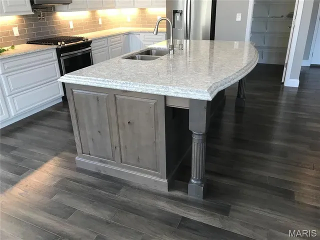 $499,900 | 1603 Sugar Creek Drive, Festus, MO 63028