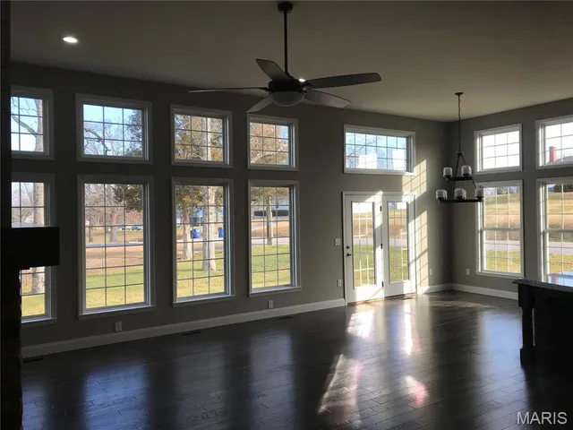 $499,900 | 1603 Sugar Creek Drive, Festus, MO 63028