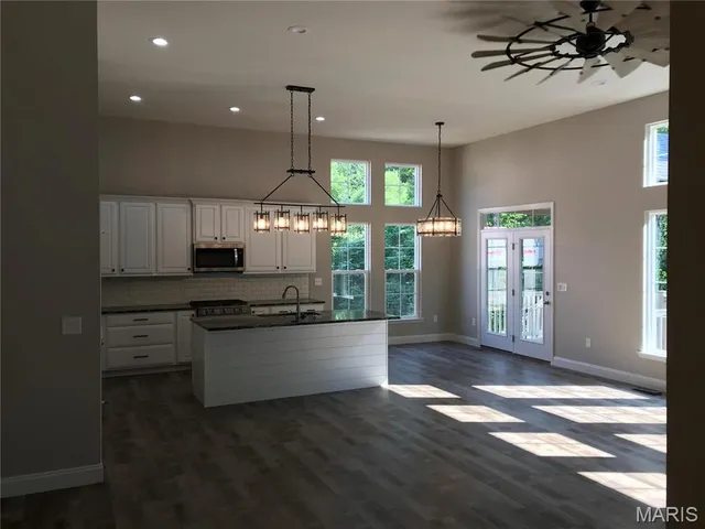 $499,900 | 1603 Sugar Creek Drive, Festus, MO 63028