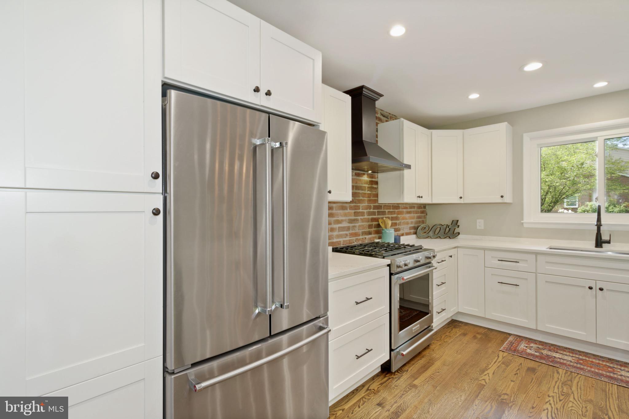 3909 Hawthorne Road Ellicott City, MD 21042 - Photo 13 of 43 Kitchen