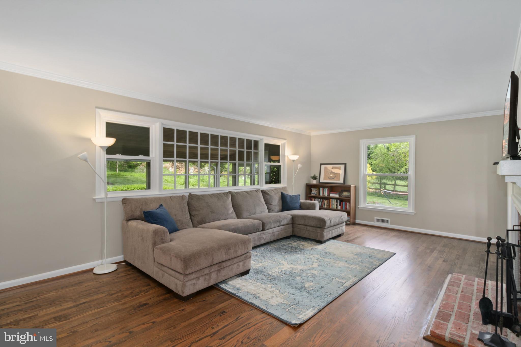 3909 Hawthorne Road Ellicott City, MD 21042 - Photo 19 of 43 Family Room