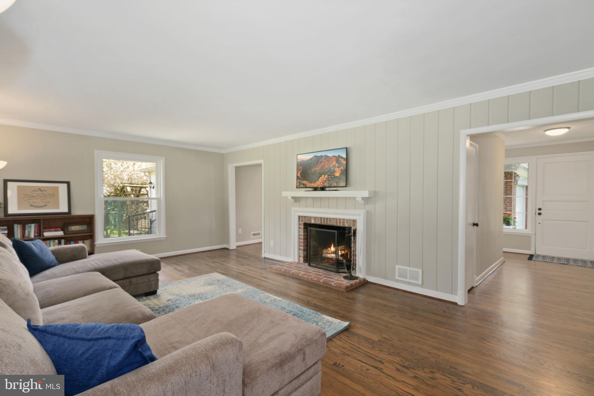 3909 Hawthorne Road Ellicott City, MD 21042 - Photo 22 of 43 Family Room
