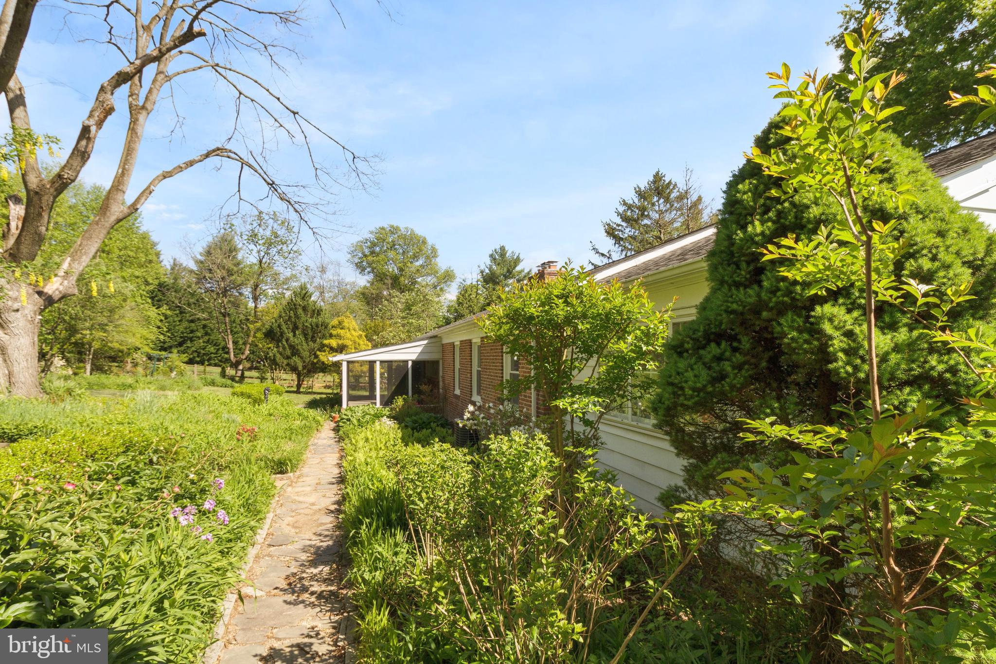 3909 Hawthorne Road Ellicott City, MD 21042 - Photo 39 of 43 Walkway