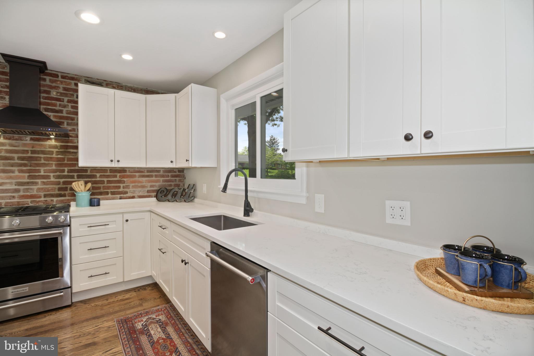 3909 Hawthorne Road Ellicott City, MD 21042 - Photo 8 of 43 Kitchen