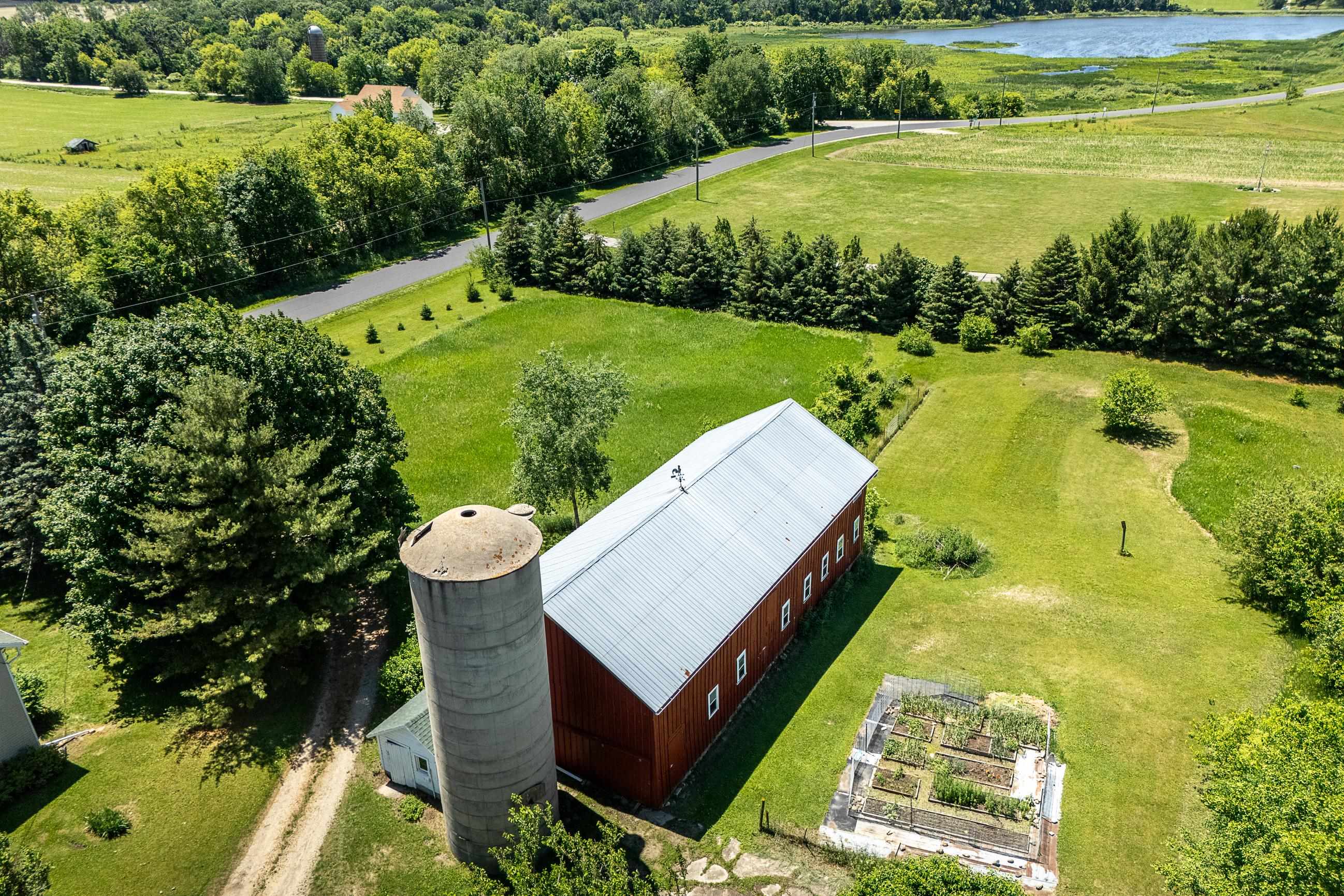 3402 Rutland Dunn Town Line Road Stoughton, WI 53589 - Photo 74 of 88