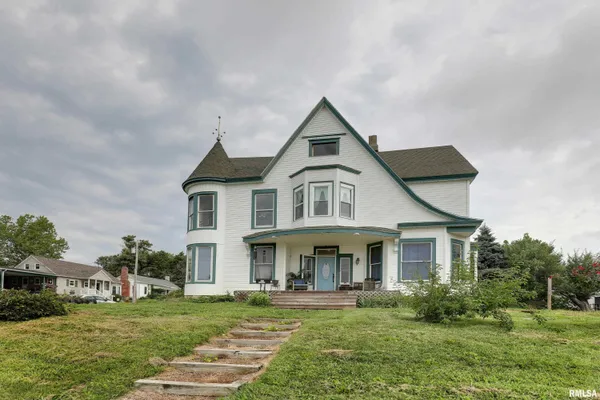 $190,000 | 222 West New Street, Palmyra, MO 63461