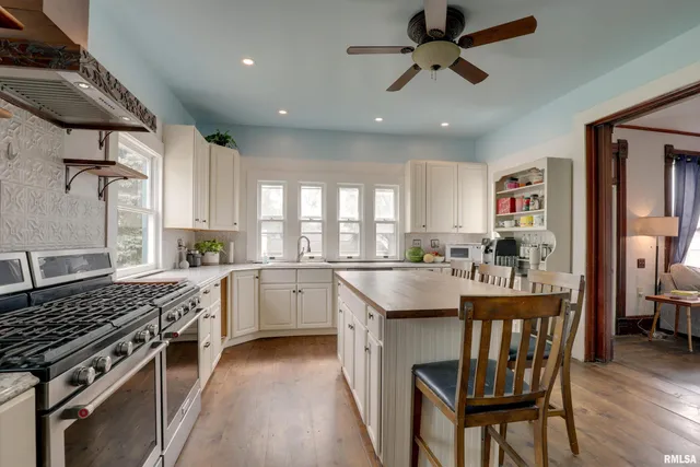 $239,900 | 222 West New Street, Palmyra, MO 63461