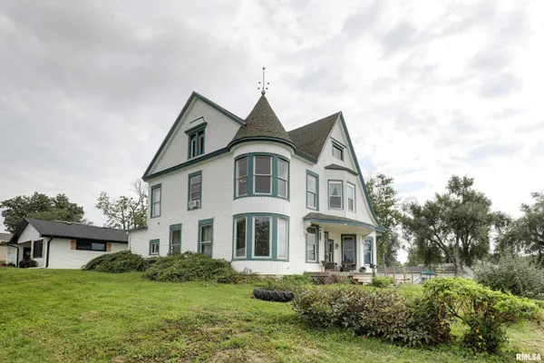 $190,000 | 222 West New Street, Palmyra, MO 63461