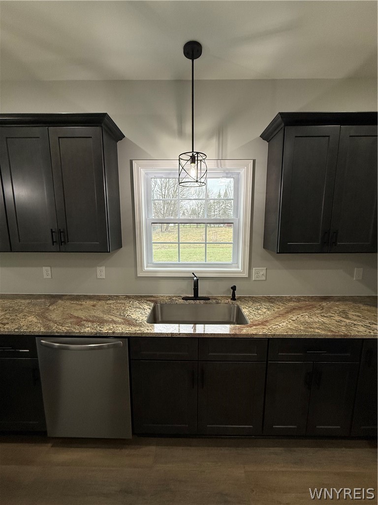 5156 Berg Road Buffalo, NY 14218 - Photo 5 of 31