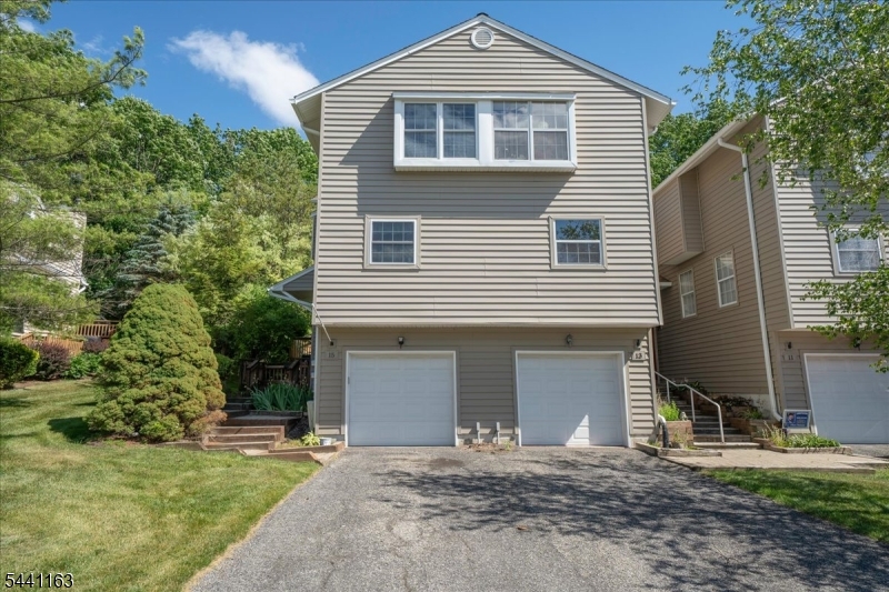 15 Rhea Run Newton, NJ 07860 - Photo 1 of 34