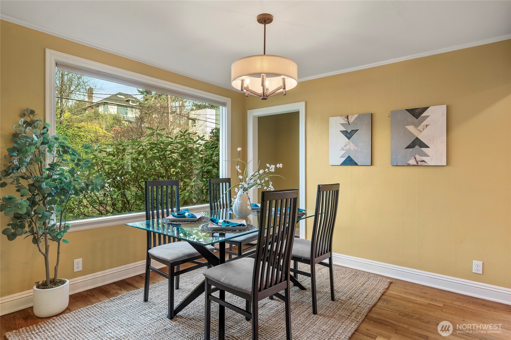 5145 South Myrtle Street Seattle, WA 98118 - Photo 7 of 40