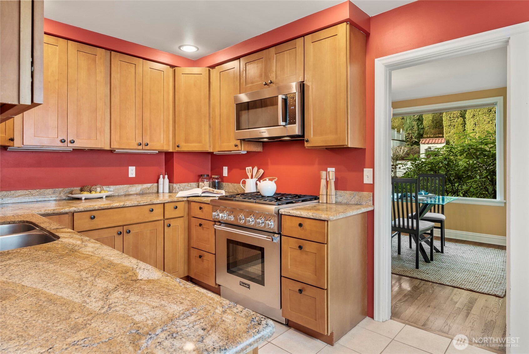 5145 South Myrtle Street Seattle, WA 98118 - Photo 9 of 40