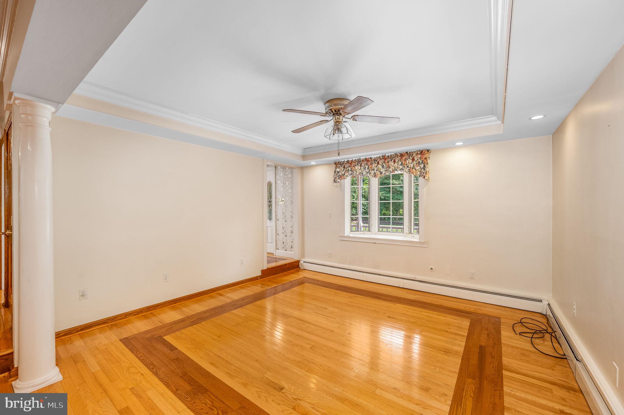 603 Street Road West Chester, PA 19382 - Photo 19 of 41 Sitting Room Looing Into Foyer. Crown Molding