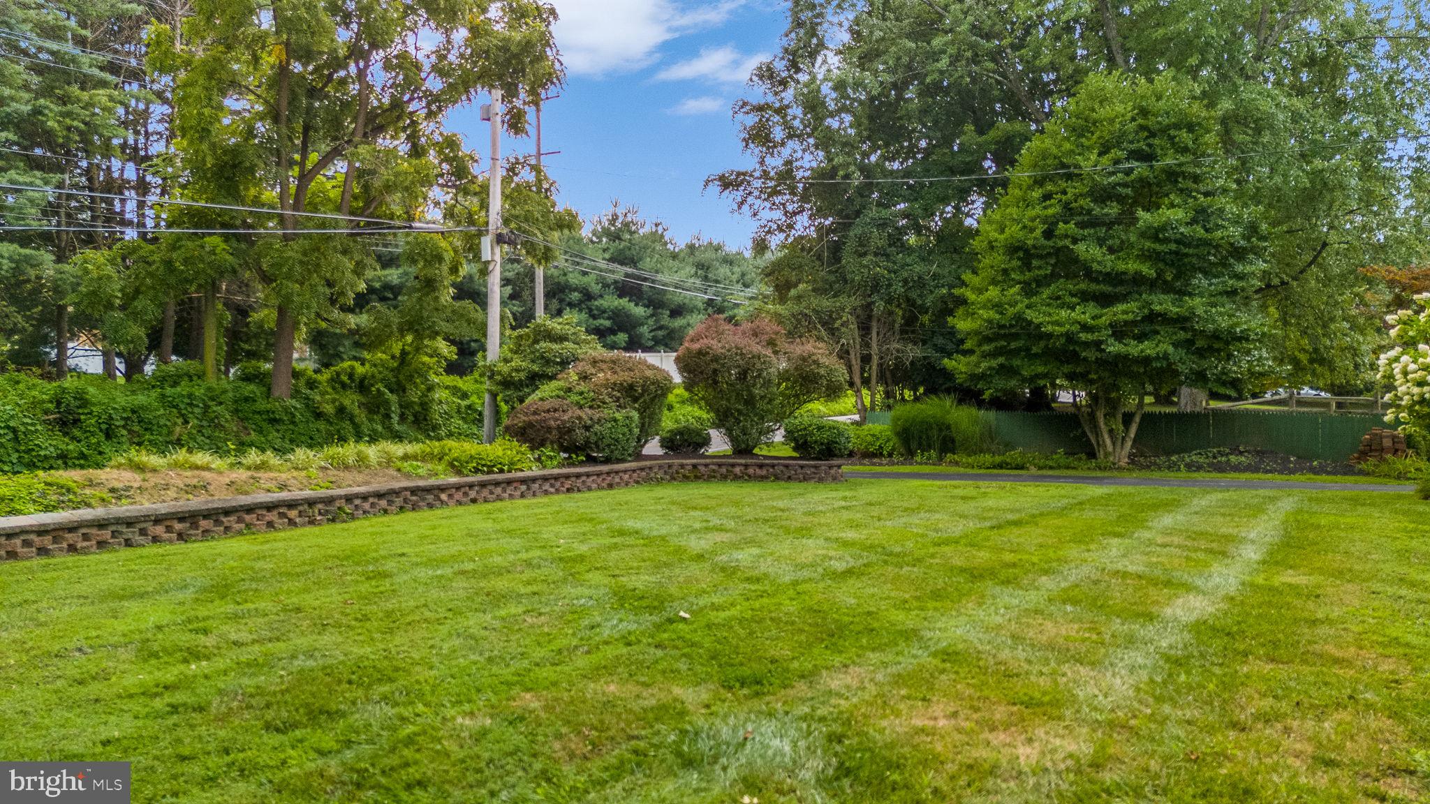 603 Street Road West Chester, PA 19382 - Photo 35 of 41 Level Front Yard w/ Hardscaping
