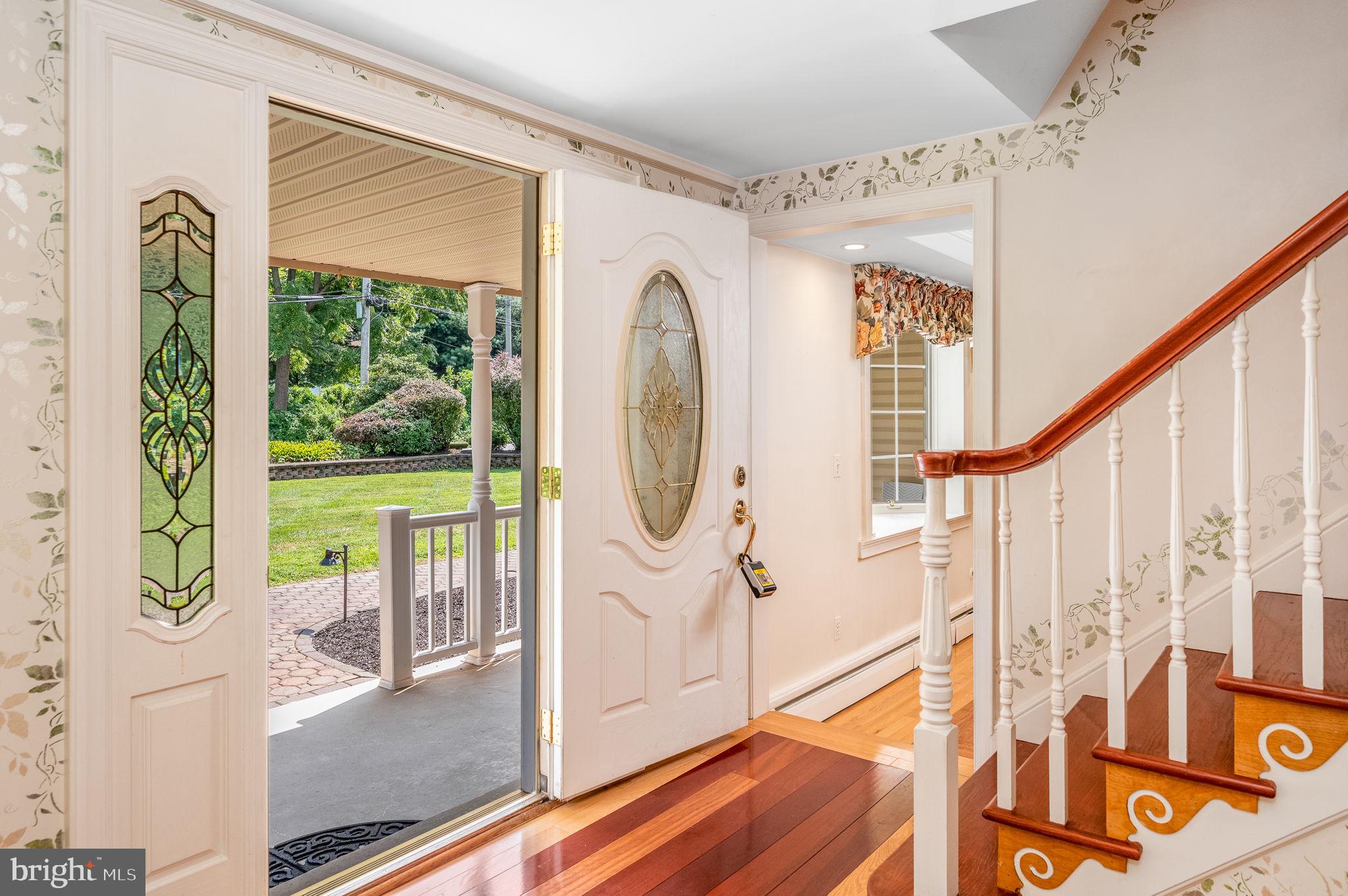 603 Street Road West Chester, PA 19382 - Photo 10 of 41 Foyer