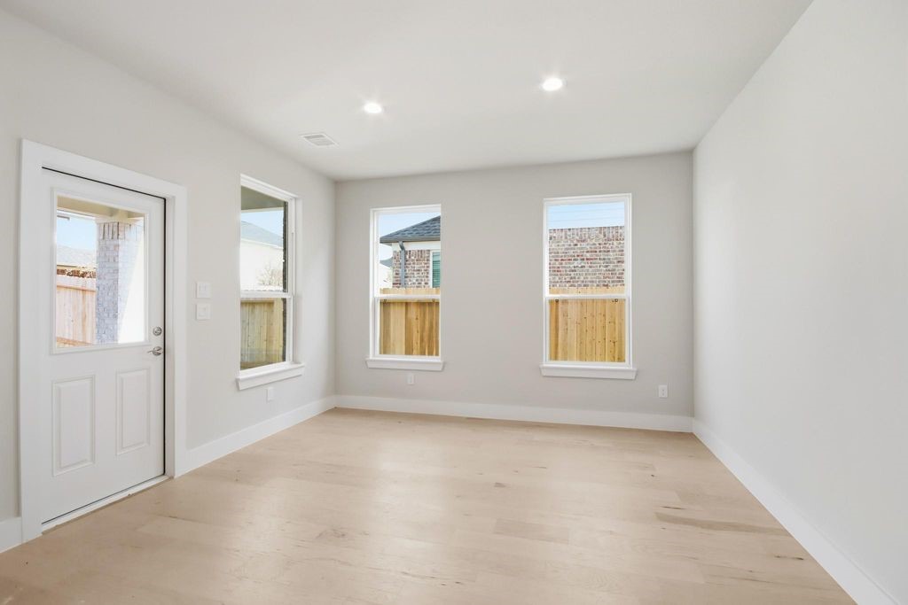 3206 Elm Bough Court Conroe, TX 77301 - Photo 7 of 17 an empty room with windows