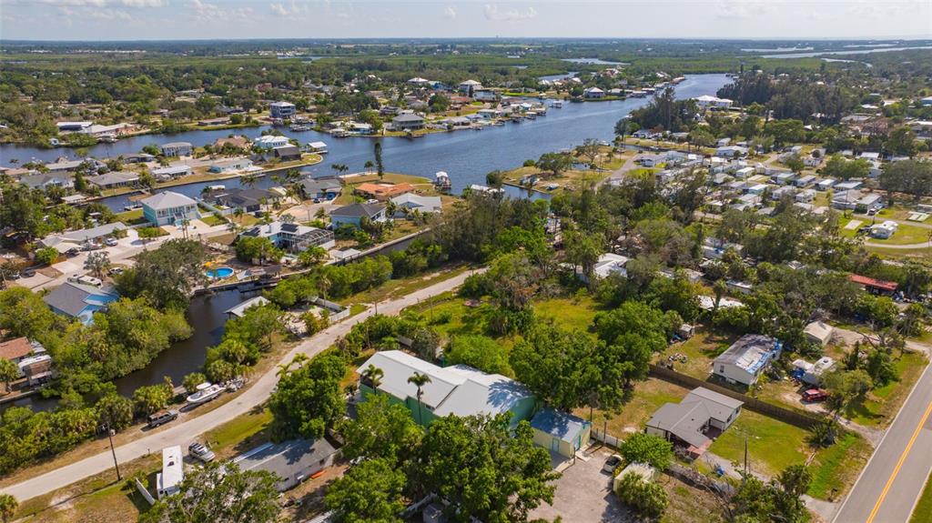826 West Shell Point Road Ruskin, FL 33570 - Photo 24 of 32