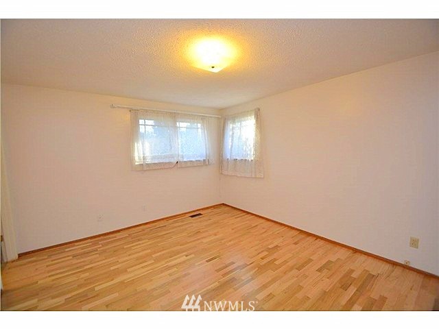 5211 Arrowhead Road Southwest Lakewood, WA 98499 - Photo 18 of 22 Gallery Image 18