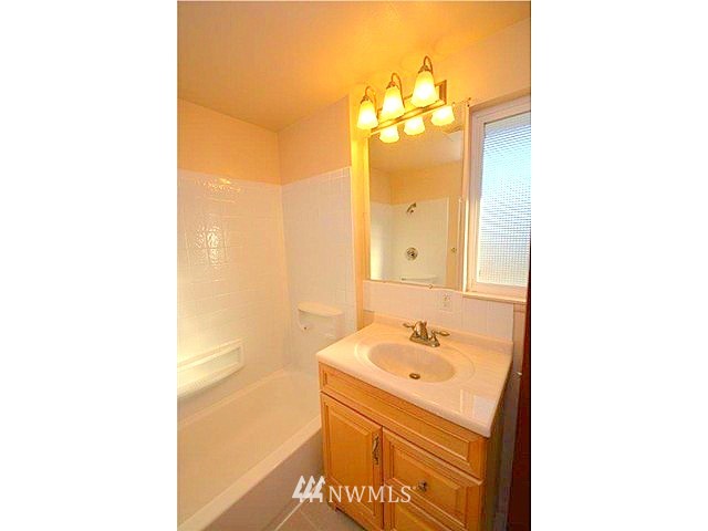5211 Arrowhead Road Southwest Lakewood, WA 98499 - Photo 20 of 22 Gallery Image 20