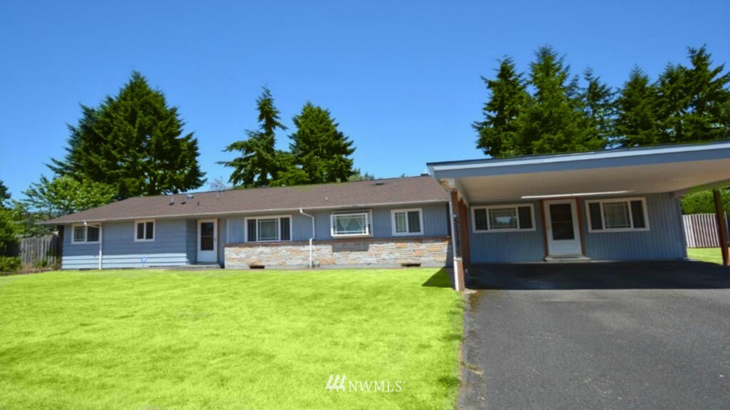 5211 Arrowhead Road Southwest Lakewood, WA 98499 - Photo 3 of 22 Gallery Image 3