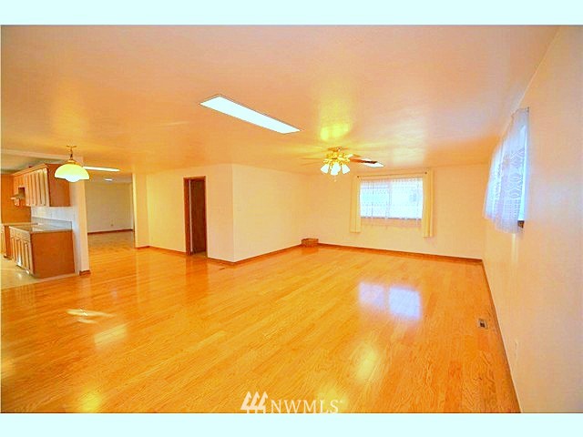 5211 Arrowhead Road Southwest Lakewood, WA 98499 - Photo 10 of 22 Gallery Image 10