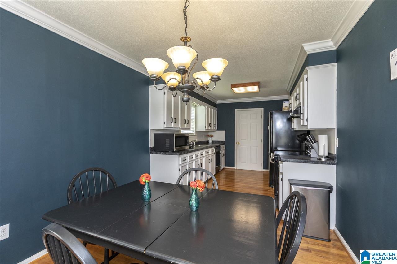266 Flint Avenue Gardendale, AL 35071 - Photo 10 of 33