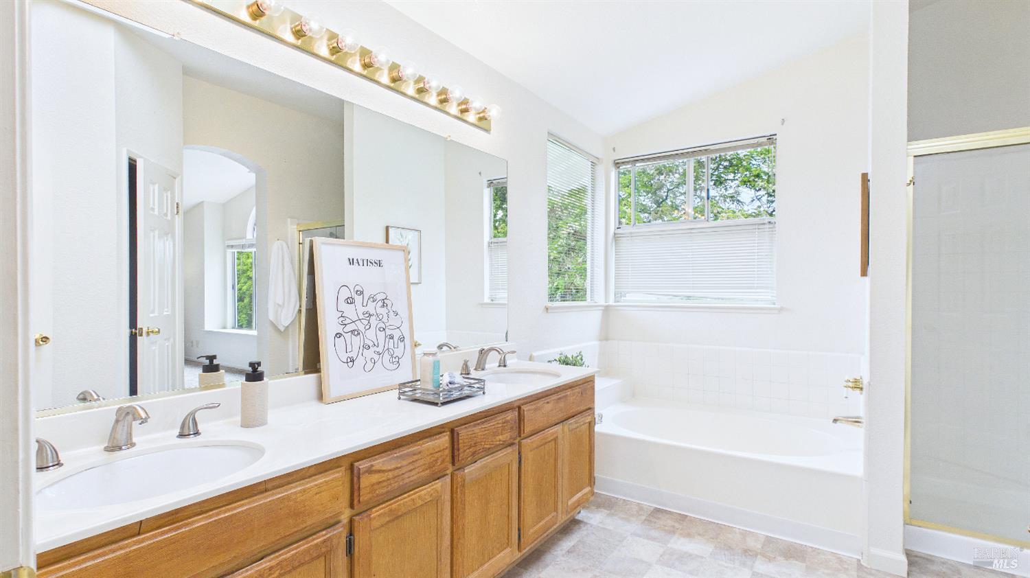 6424 Apollo Place Windsor, CA 95492 - Photo 23 of 45 Primary bath.