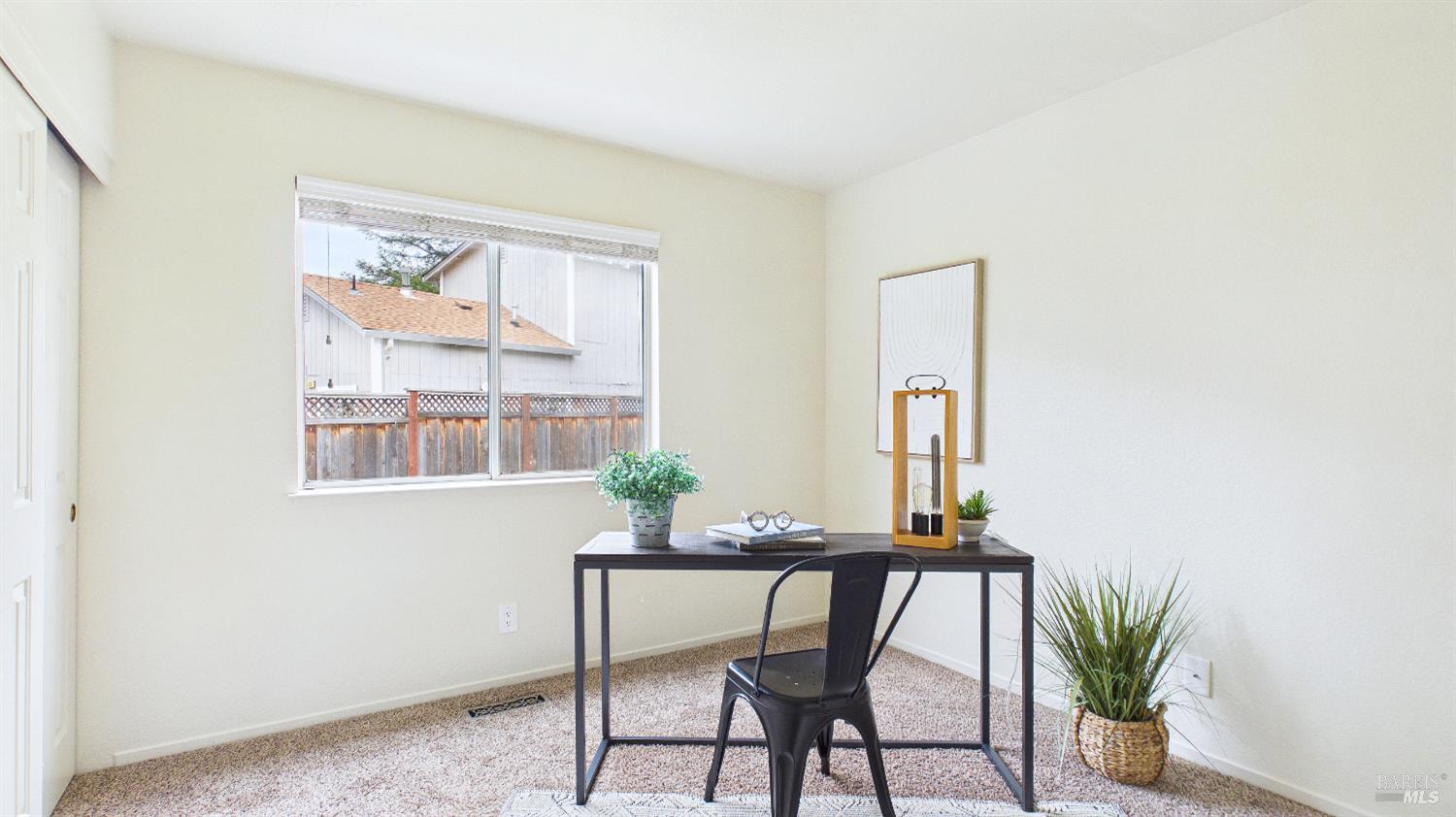 6424 Apollo Place Windsor, CA 95492 - Photo 27 of 45 Downstairs bedroom.