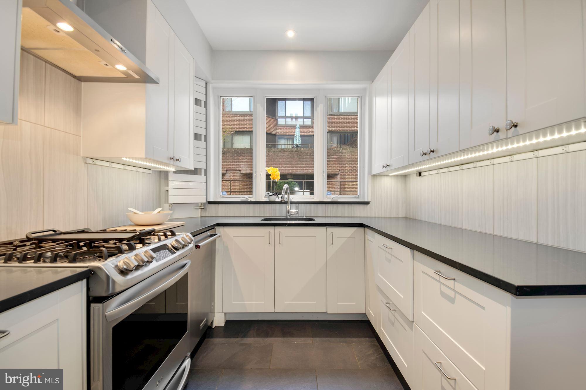 1019 30th Street Northwest Washington, DC 20007 - Photo 13 of 42