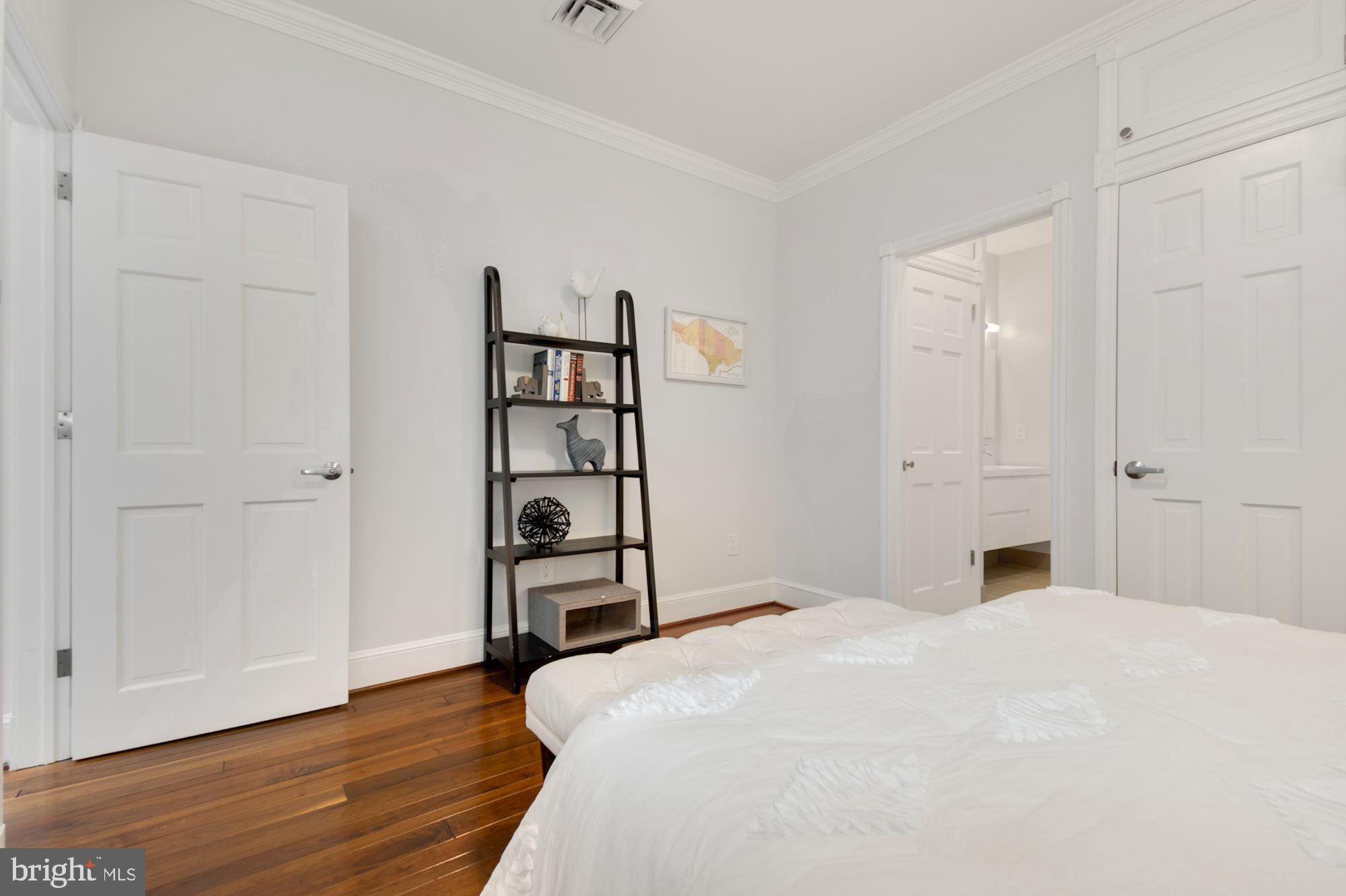 1019 30th Street Northwest Washington, DC 20007 - Photo 21 of 42