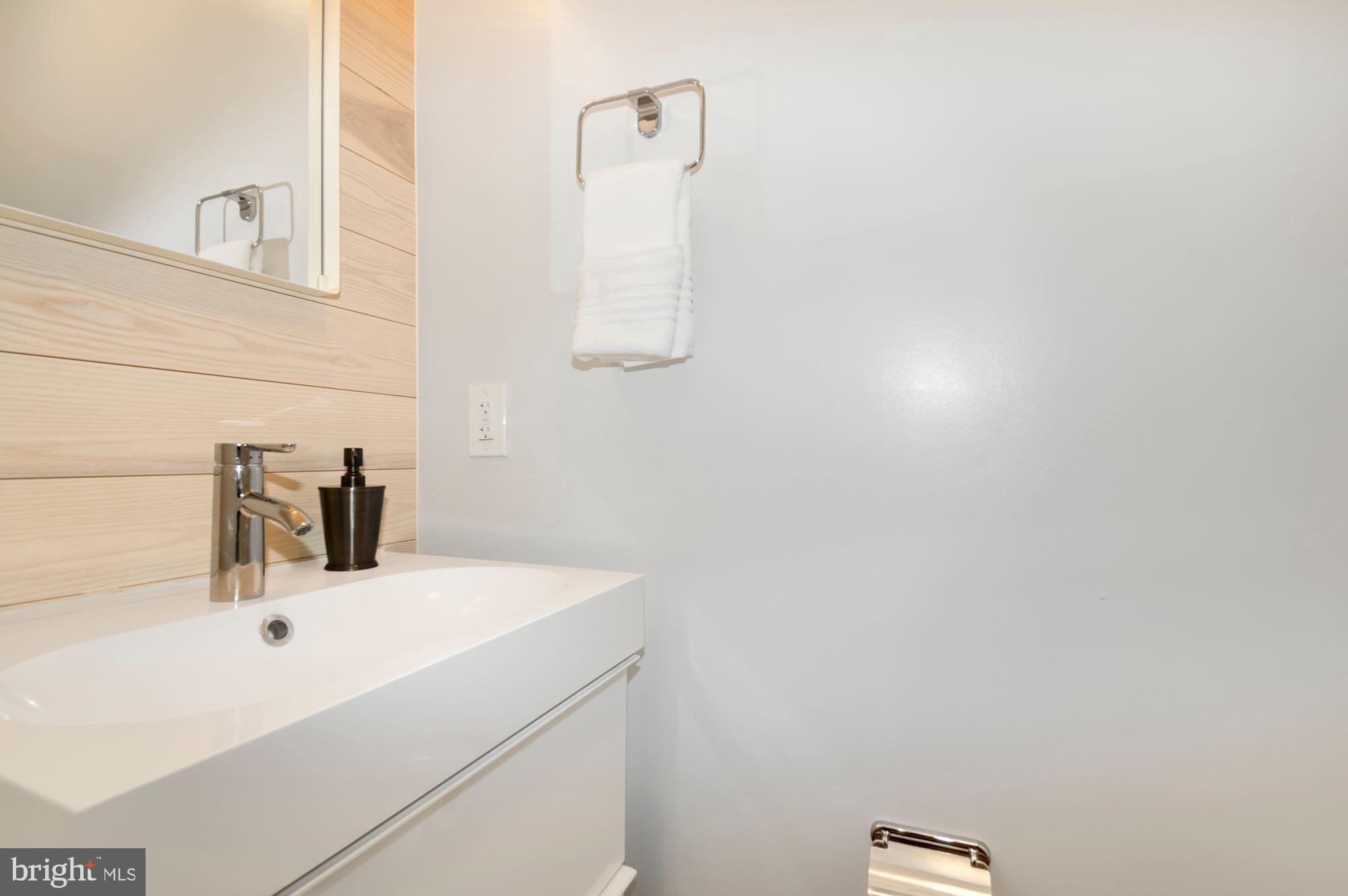 1019 30th Street Northwest Washington, DC 20007 - Photo 10 of 42