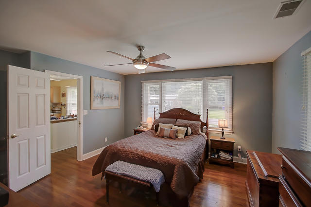 1047 Windward Road Charleston, SC 29412 - Photo 5 of 34 1047 Windward (6)0006