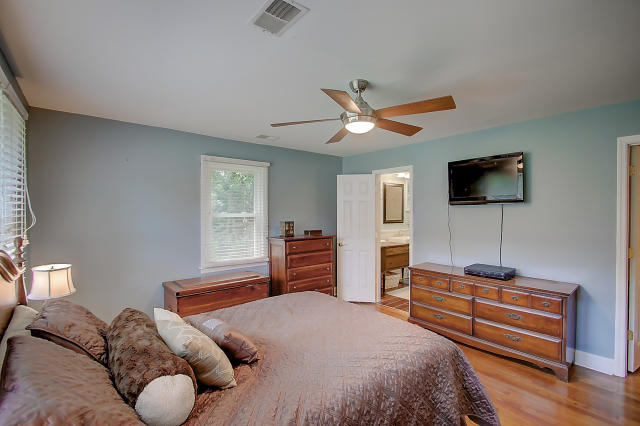 1047 Windward Road Charleston, SC 29412 - Photo 9 of 34 1047 Windward (4)0004