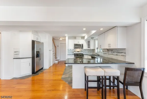 $389,000 | 307 East Elizabeth Avenue, Unit 5, Linden, NJ 07036