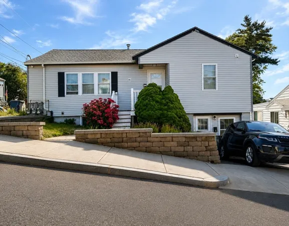 $3,000 | 41 South Irving Street, Unit A, Revere, MA 02151