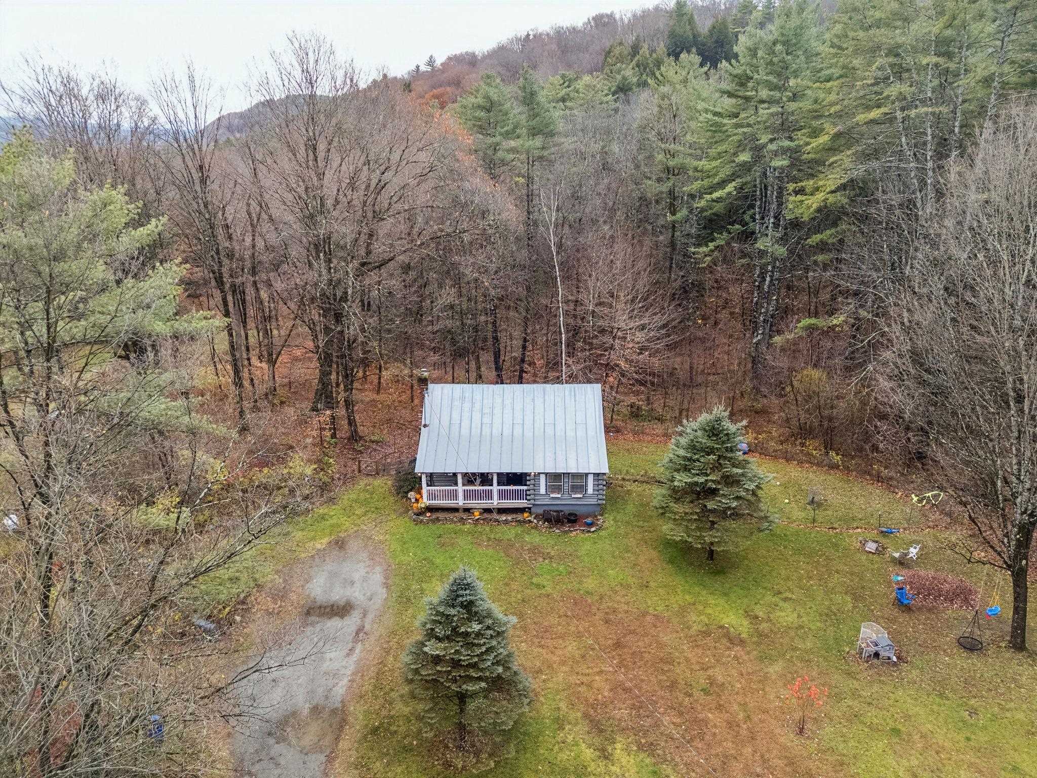 152 Webster Road Hartland, VT 05048 - Photo 7 of 34