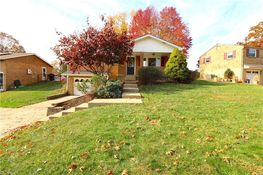 38 Highbury Road Cheswick, PA 15024 - Photo 2 of 47 Lush landscaping.