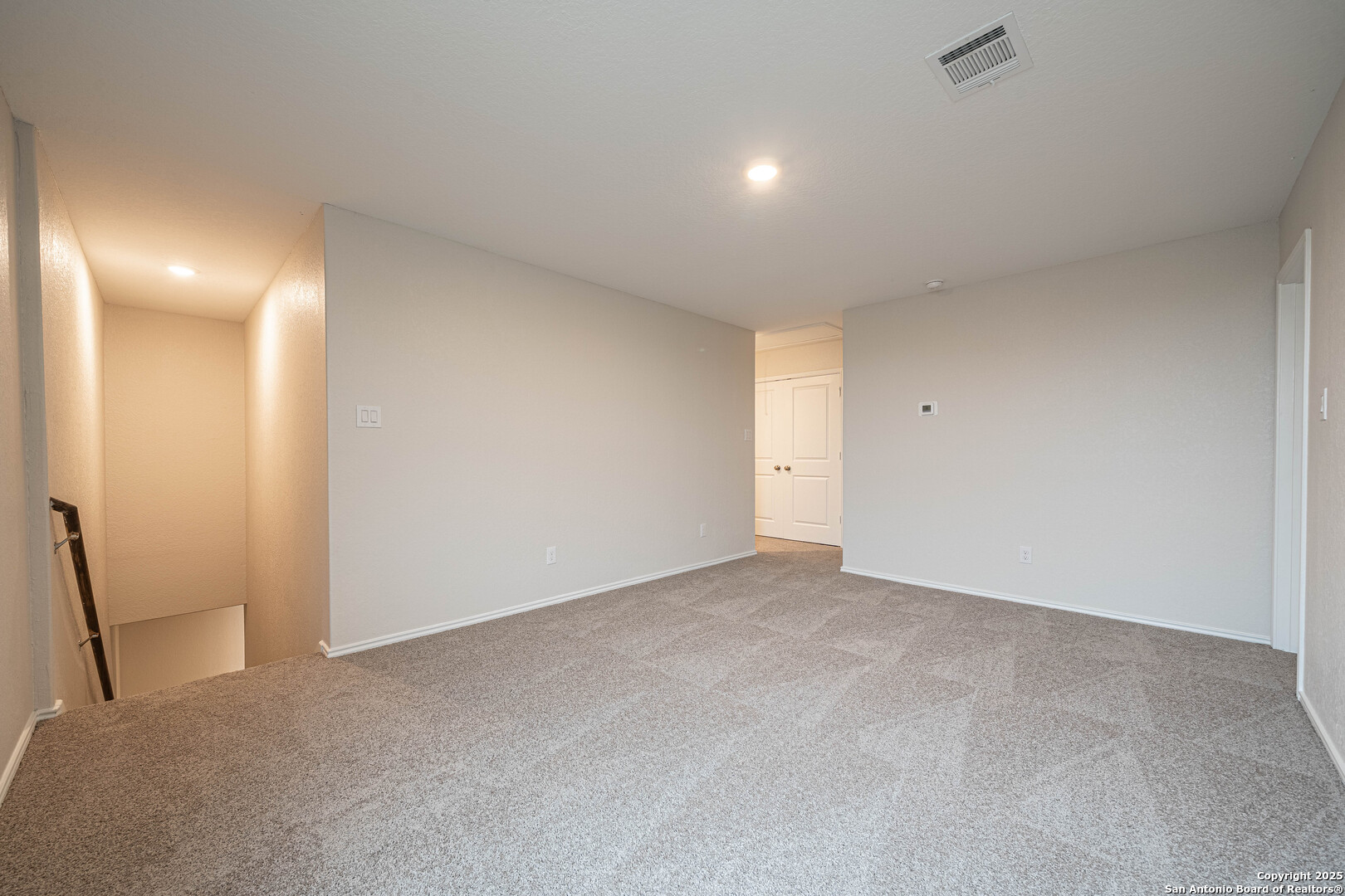 2818 Gustavo Drive Converse, TX 78109 - Photo 11 of 27 a view of an empty room