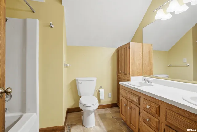 $559,900 | 777 Partridge Point Road, Metamora, IL 61548