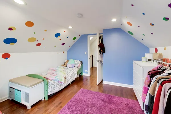 $519,000 | 5011 North Mobile Avenue, Chicago, IL 60630
