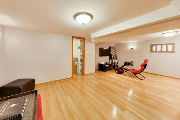 $519,000 | 5011 North Mobile Avenue, Chicago, IL 60630