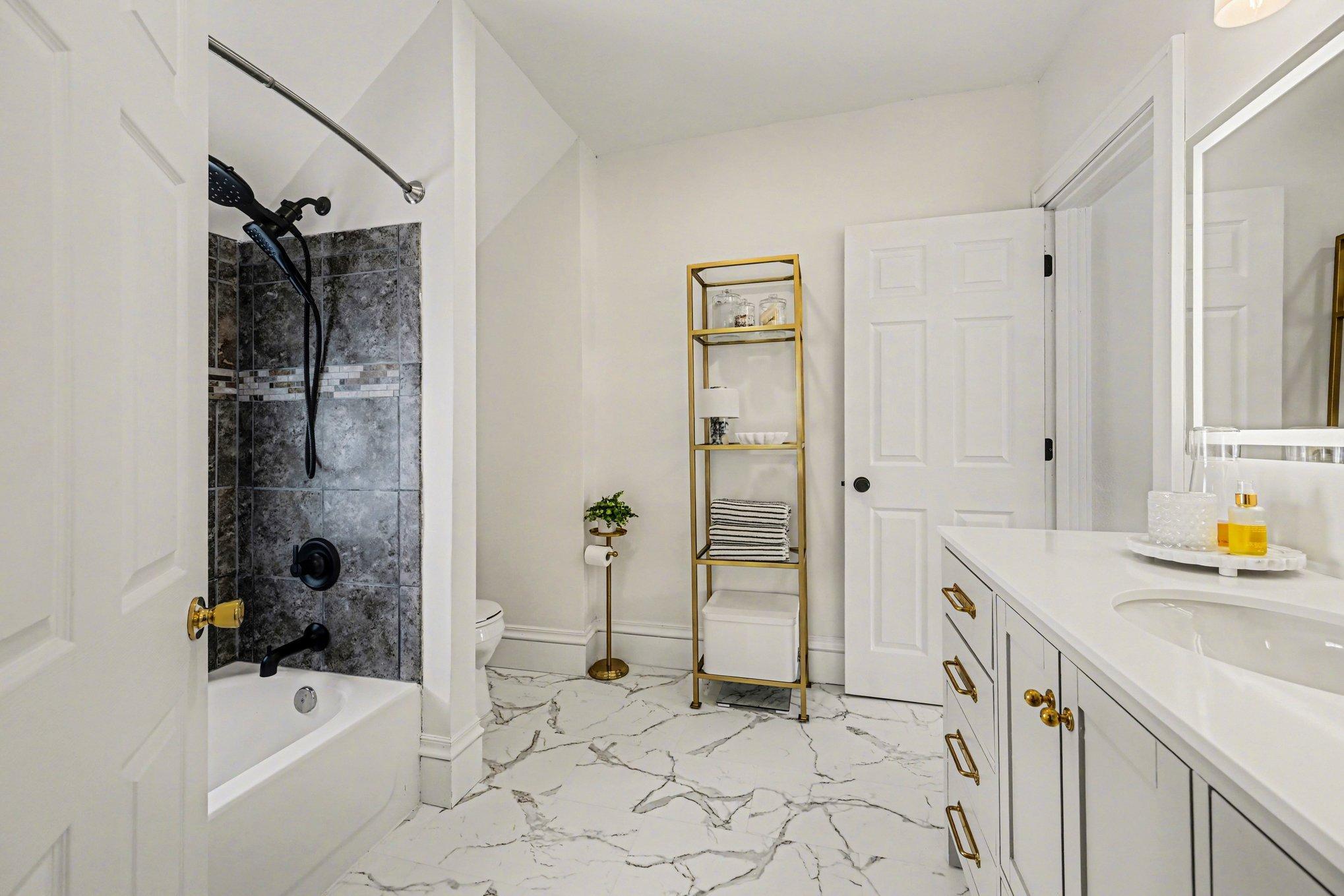 418 4th Street North Hudson, WI 54016 - Photo 35 of 37